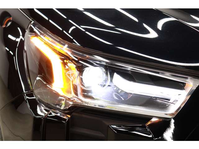 トヨタ ハイラックス ２．４ Ｚ ディーゼルターボ ４ＷＤ R5年 (東海) 99