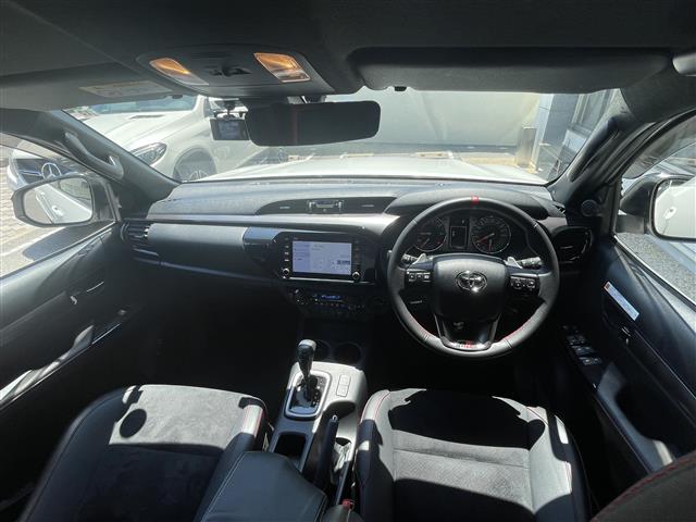 トヨタ ハイラックス ２．４ Ｚ ＧＲスポーツ ディーゼルターボ ４ＷＤ R4年 (東海) 99