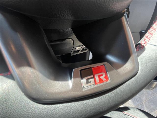 トヨタ ハイラックス ２．４ Ｚ ＧＲスポーツ ディーゼルターボ ４ＷＤ R4年 (東海) 99