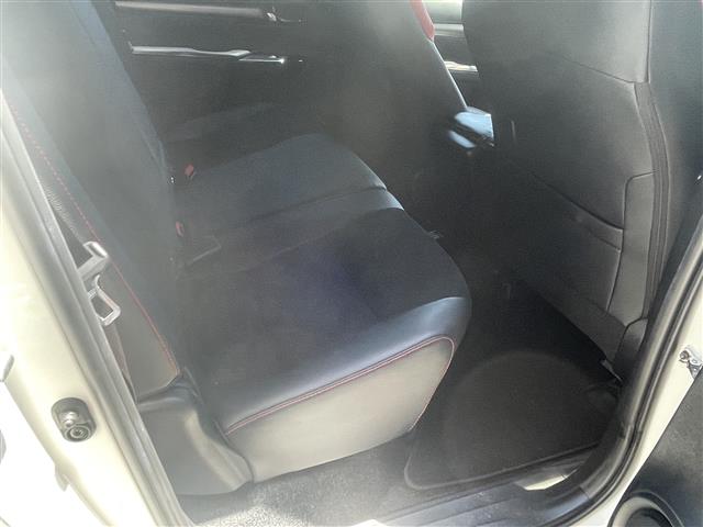 トヨタ ハイラックス ２．４ Ｚ ＧＲスポーツ ディーゼルターボ ４ＷＤ R4年 (東海) 99