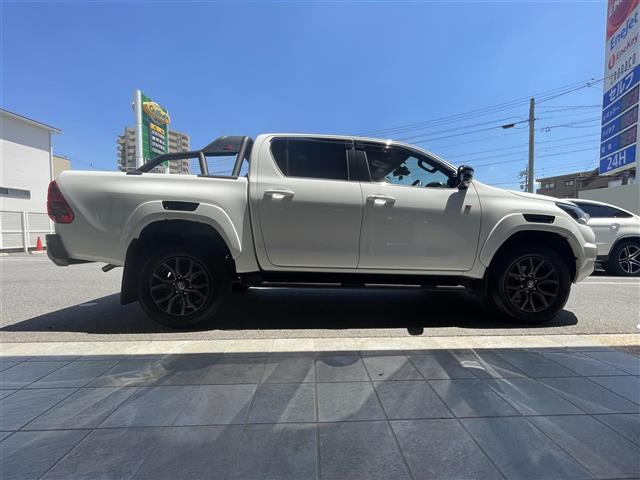 トヨタ ハイラックス ２．４ Ｚ ＧＲスポーツ ディーゼルターボ ４ＷＤ R4年 (東海) 99