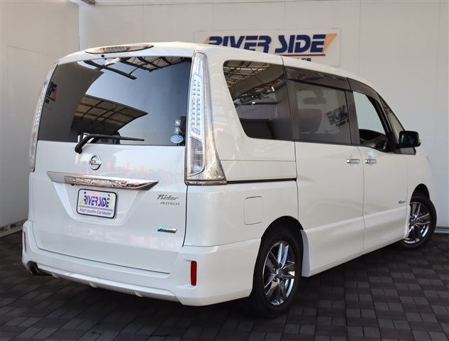 日産 セレナ ２．０ ライダー Ｓ－ＨＹＢＲＩＤ H25年 (関東) 99