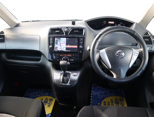 日産 セレナ ２．０ ライダー Ｓ－ＨＹＢＲＩＤ H25年 (関東) 99