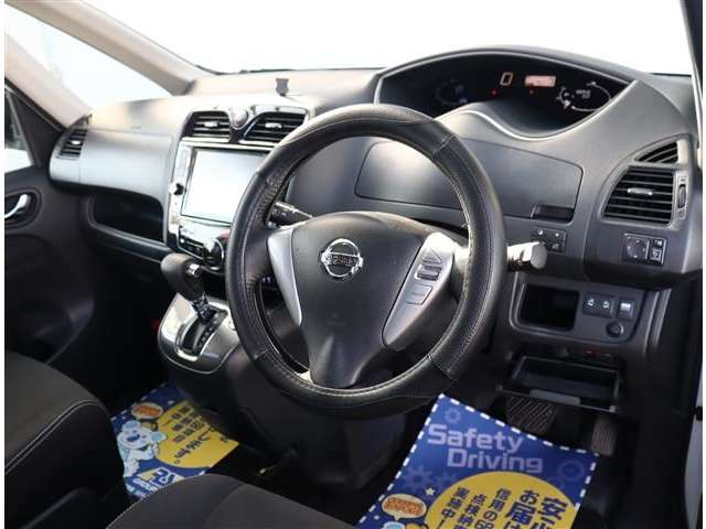 日産 セレナ ２．０ ライダー Ｓ－ＨＹＢＲＩＤ H25年 (関東) 99