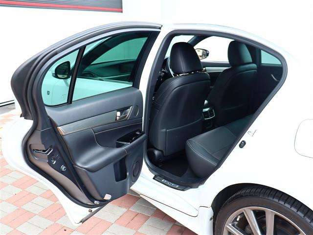 レクサス ＧＳハイブリッド ３００Ｈ Ｆスポーツ H26年 (関東) 99