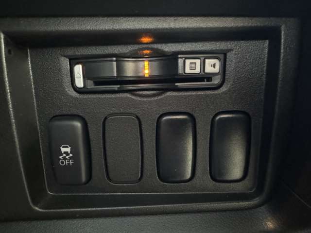 三菱 デリカ　Ｄ：５ ２．２ Ｄ パワーパッケージ ディーゼルターボ ４ＷＤ H28年 (東北) 99