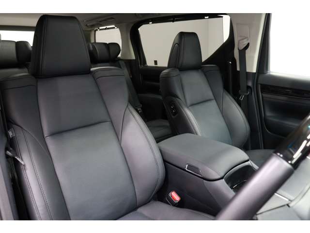 トヨタ アルファード ２．５ Ｓ Ｃパッケージ R4年 (東海) 99