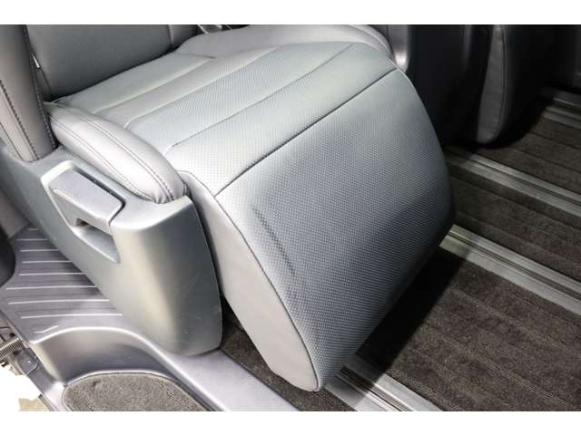 トヨタ アルファード ２．５ Ｓ Ｃパッケージ R4年 (東海) 99