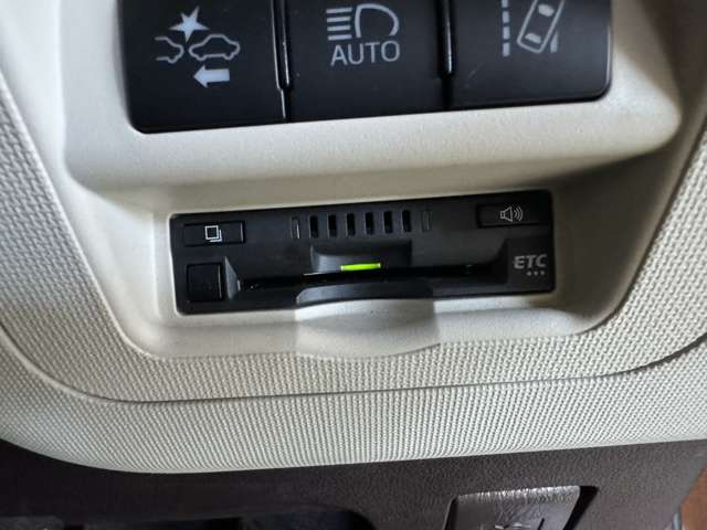 トヨタ スペイド １．５ Ｆ H28年 (東北) 99