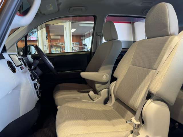 トヨタ スペイド １．５ Ｆ H28年 (東北) 99