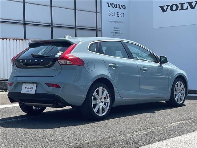 ボルボ Ｖ４０ Ｔ３　インスクリプション H29年 (東北) 99