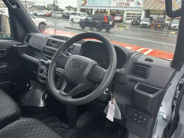 ダイハツ ハイゼットカーゴ ６６０ デラックス R5年 (東海) 99