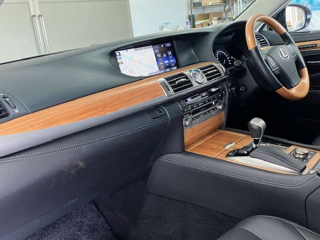 レクサス ＬＳハイブリッド ６００Ｈ バージョンＬ ４ＷＤ H27年 (北海道) 99