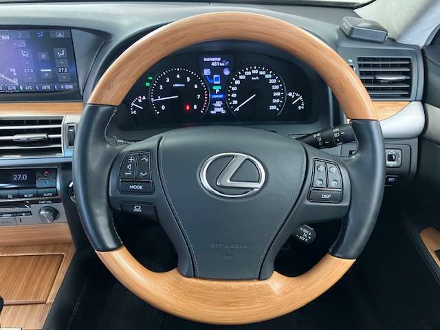 レクサス ＬＳハイブリッド ６００Ｈ バージョンＬ ４ＷＤ H27年 (北海道) 99