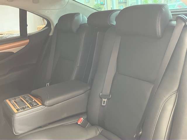 レクサス ＬＳハイブリッド ６００Ｈ バージョンＬ ４ＷＤ H27年 (北海道) 99