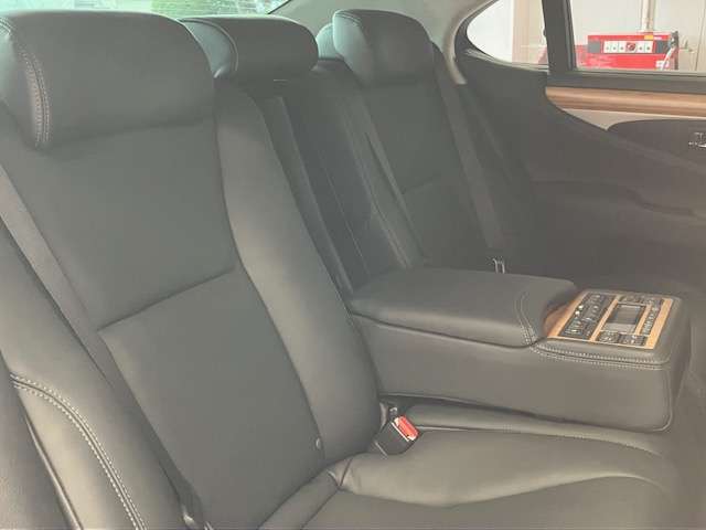 レクサス ＬＳハイブリッド ６００Ｈ バージョンＬ ４ＷＤ H27年 (北海道) 99