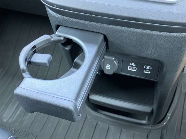 ホンダ ステップワゴン １．５ スパーダ プレミアムライン R6年 (東海) 99