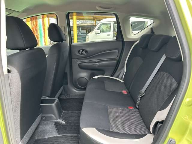 日産 ノート １．２ Ｅ－ＰＯＷＥＲ Ｘ R1年 (東海) 99