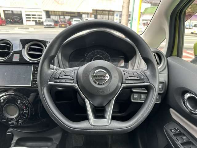 日産 ノート １．２ Ｅ－ＰＯＷＥＲ Ｘ R1年 (東海) 99