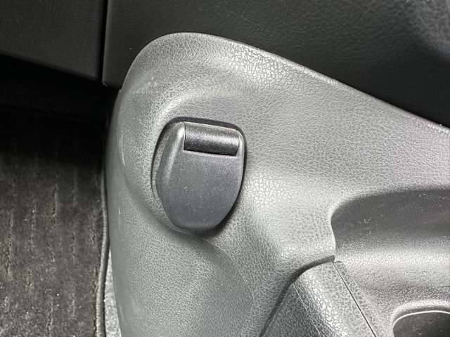 日産 ノート １．２ Ｅ－ＰＯＷＥＲ Ｘ R1年 (東海) 99