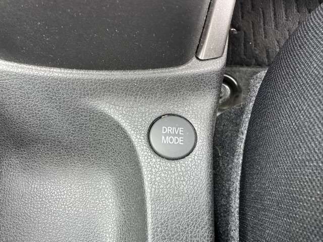 日産 ノート １．２ Ｅ－ＰＯＷＥＲ Ｘ R1年 (東海) 99