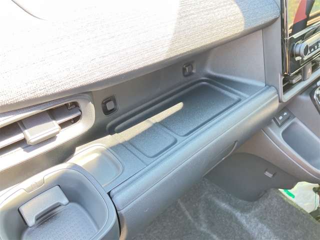 トヨタ シエンタ １．５ Ｚ R6年 (東海) 99