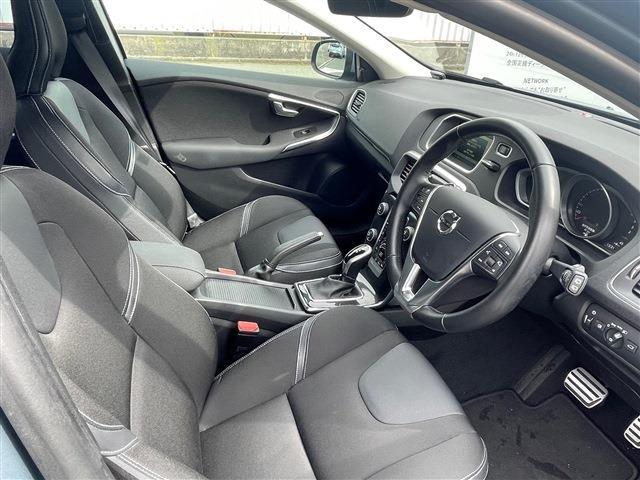 ボルボ Ｖ４０ Ｄ４ モメンタム ディーゼルターボ H29年 (東北) 99