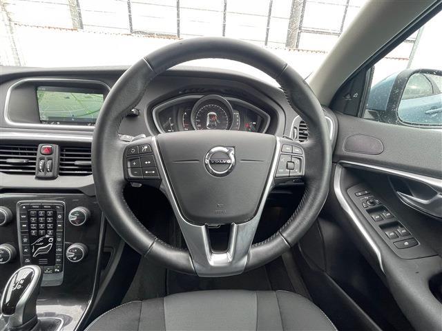 ボルボ Ｖ４０ Ｄ４ モメンタム ディーゼルターボ H29年 (東北) 99