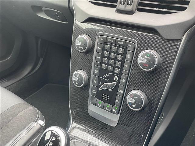 ボルボ Ｖ４０ Ｄ４ モメンタム ディーゼルターボ H29年 (東北) 99