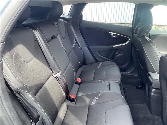 ボルボ Ｖ４０ Ｄ４ モメンタム ディーゼルターボ H29年 (東北) 99