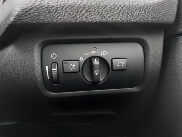 ボルボ Ｖ４０ Ｄ４ モメンタム ディーゼルターボ H29年 (東北) 99