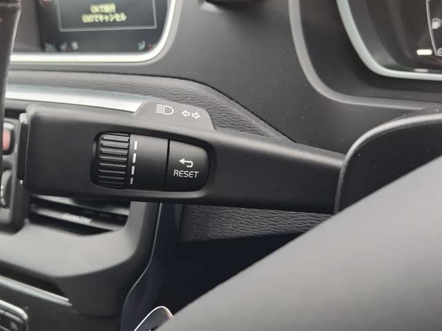 ボルボ Ｖ４０ Ｄ４ モメンタム ディーゼルターボ H29年 (東北) 99