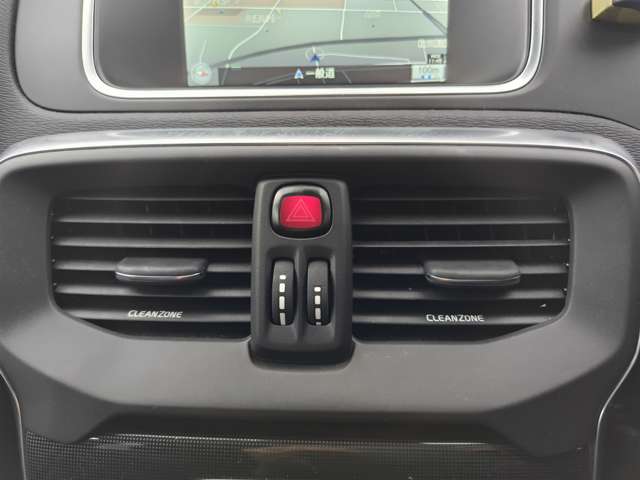 ボルボ Ｖ４０ Ｄ４ モメンタム ディーゼルターボ H29年 (東北) 99