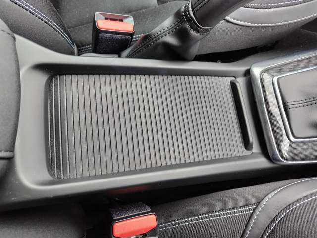 ボルボ Ｖ４０ Ｄ４ モメンタム ディーゼルターボ H29年 (東北) 99