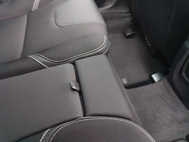 ボルボ Ｖ４０ Ｄ４ モメンタム ディーゼルターボ H29年 (東北) 99