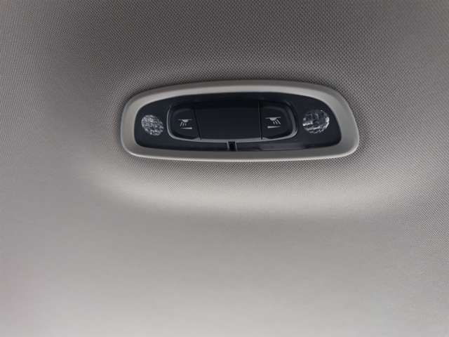 ボルボ Ｖ４０ Ｄ４ モメンタム ディーゼルターボ H29年 (東北) 99