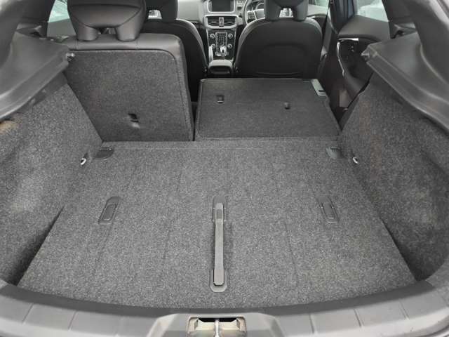 ボルボ Ｖ４０ Ｄ４ モメンタム ディーゼルターボ H29年 (東北) 99