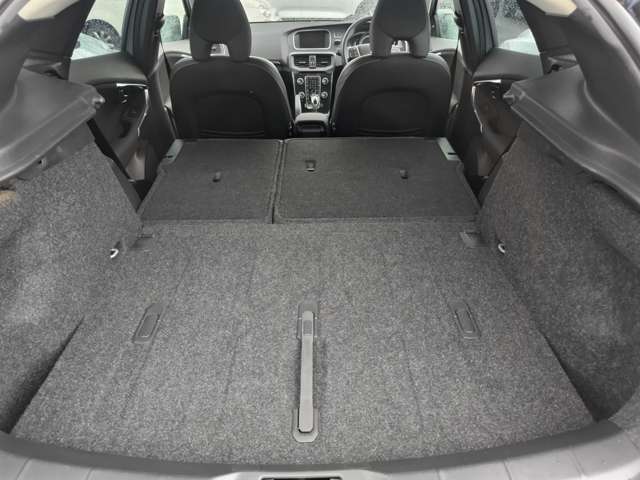 ボルボ Ｖ４０ Ｄ４ モメンタム ディーゼルターボ H29年 (東北) 99