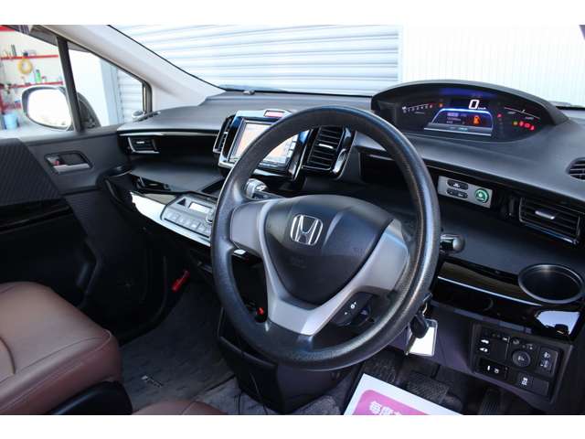 ホンダ フリード　ハイブリッド １．５ H24年 (関東) 99