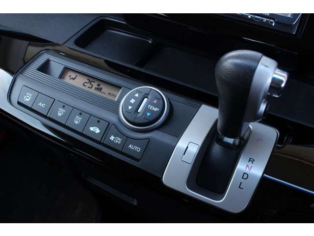 ホンダ フリード　ハイブリッド １．５ H24年 (関東) 99