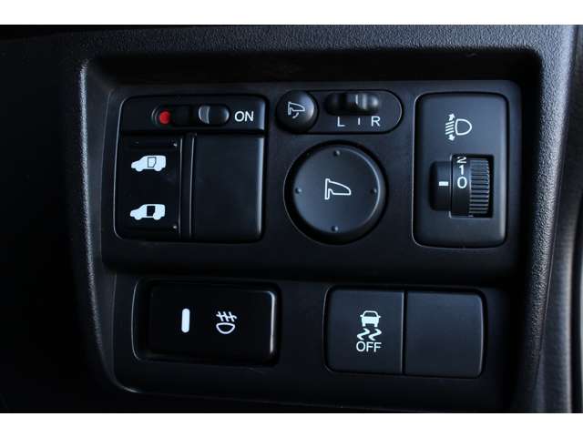 ホンダ フリード　ハイブリッド １．５ H24年 (関東) 99