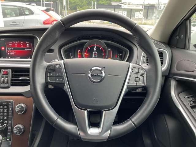 ボルボ Ｖ４０ Ｔ３　インスクリプション H29年 (東北) 99