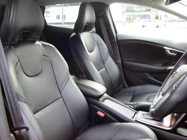 ボルボ Ｖ４０ Ｔ３　インスクリプション H29年 (東北) 99