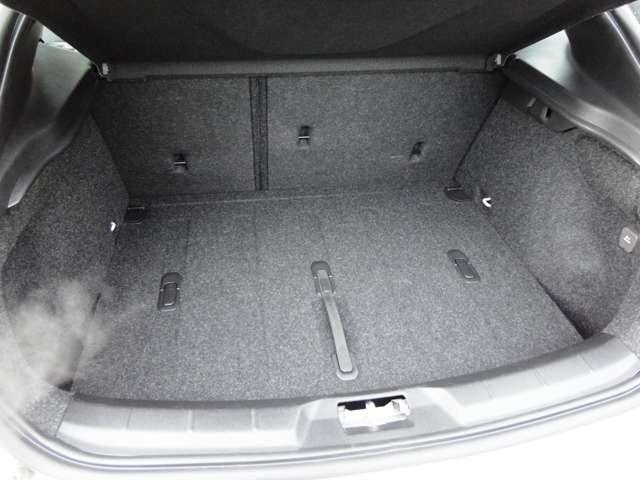 ボルボ Ｖ４０ Ｔ３　インスクリプション H29年 (東北) 99