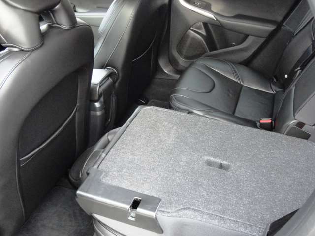 ボルボ Ｖ４０ Ｔ３　インスクリプション H29年 (東北) 99