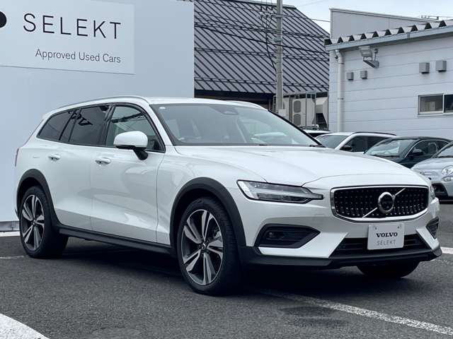 ボルボ Ｖ６０クロスカントリー アルティメット Ｂ５ ＡＷＤ ４ＷＤ R5年 (東北) 99