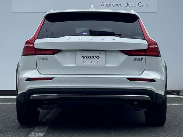 ボルボ Ｖ６０クロスカントリー アルティメット Ｂ５ ＡＷＤ ４ＷＤ R5年 (東北) 99