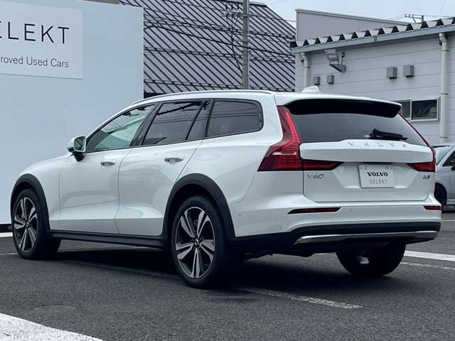 ボルボ Ｖ６０クロスカントリー アルティメット Ｂ５ ＡＷＤ ４ＷＤ R5年 (東北) 99