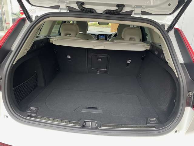 ボルボ Ｖ６０クロスカントリー アルティメット Ｂ５ ＡＷＤ ４ＷＤ R5年 (東北) 99