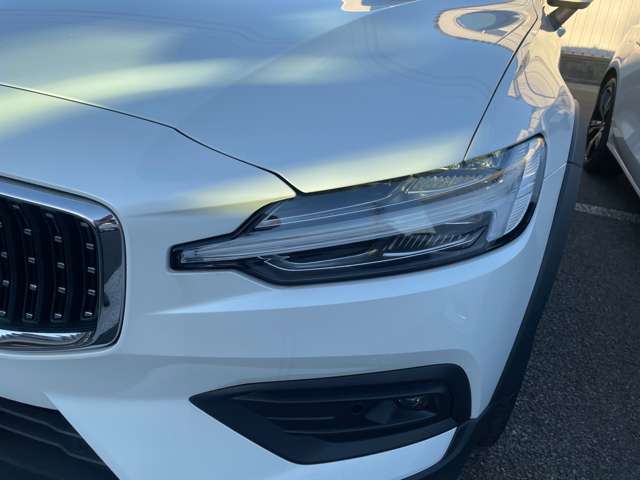 ボルボ Ｖ６０クロスカントリー アルティメット Ｂ５ ＡＷＤ ４ＷＤ R5年 (東北) 99